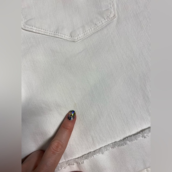 Loft Sz 10 White Denim Jean Shorts Mid-Rise Stretch Cuffed Hem 6" Inseam - Picture 10 of 13